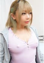 近所に住むヤンキー娘の巨乳ノーブラ乳首ポッチに発情しちゃったボク 丸山れおな