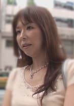 結婚4年目にして旦那とご無沙汰な三十路奥さん！欲求不満がMAXでこちら側のエッチなスキンシップにもノリノリ！今日は気分良く帰ってもらおうと中出ししてあげたら駄目だったみたいでご立腹ー！